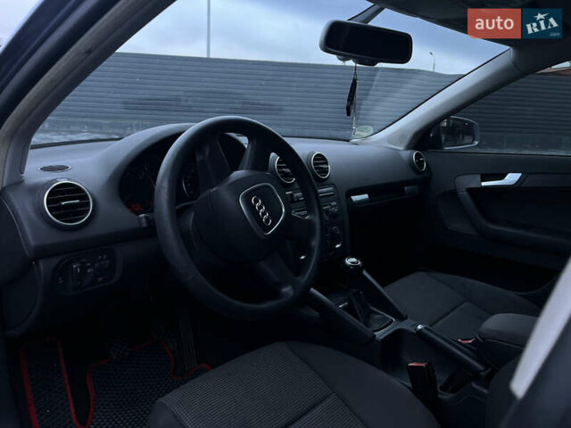 Серый Ауди А3, объемом двигателя 1.97 л и пробегом 302 тыс. км за 6500 $, фото 16 на Automoto.ua