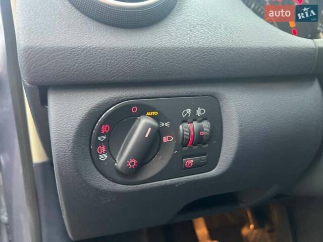 Сірий Ауді А3, об'ємом двигуна 1.6 л та пробігом 213 тис. км за 6450 $, фото 24 на Automoto.ua