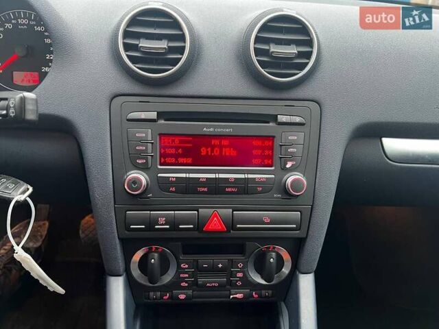 Сірий Ауді А3, об'ємом двигуна 1.6 л та пробігом 213 тис. км за 6450 $, фото 31 на Automoto.ua