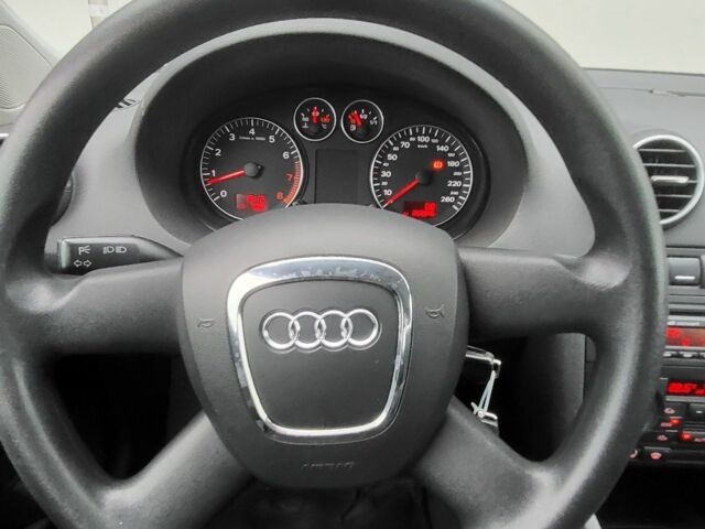 Серый Ауди А3, объемом двигателя 1.6 л и пробегом 270 тыс. км за 6550 $, фото 11 на Automoto.ua