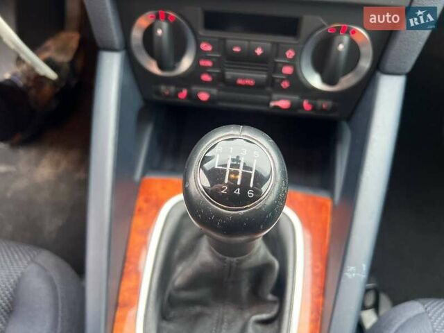 Сірий Ауді А3, об'ємом двигуна 1.6 л та пробігом 213 тис. км за 6450 $, фото 32 на Automoto.ua