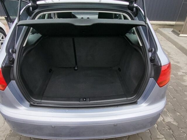 Серый Ауди А3, объемом двигателя 1.6 л и пробегом 270 тыс. км за 6550 $, фото 7 на Automoto.ua