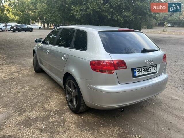Ауди А3 2006 в Одессе на Automoto.ua Серый Ауди А3, объемом двигателя 1.6 л и пробегом 270 тыс. км за 5800 $, фото 2 на Automoto.ua