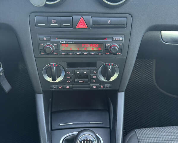 Серый Ауди А3, объемом двигателя 1.6 л и пробегом 276 тыс. км за 4650 $, фото 5 на Automoto.ua