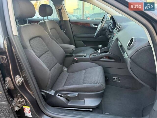 Серый Ауди А3, объемом двигателя 2 л и пробегом 286 тыс. км за 6700 $, фото 21 на Automoto.ua