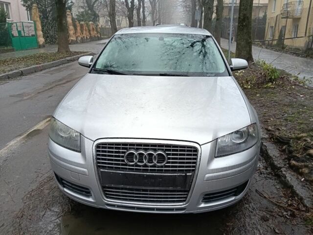 Серый Ауди А3, объемом двигателя 1.6 л и пробегом 220 тыс. км за 5999 $, фото 1 на Automoto.ua