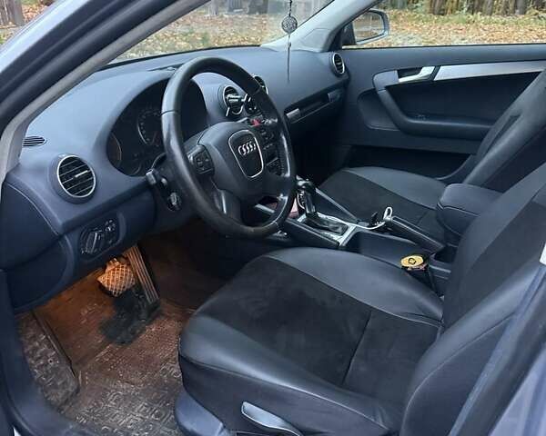Сірий Ауді А3, об'ємом двигуна 2 л та пробігом 279 тис. км за 6900 $, фото 4 на Automoto.ua