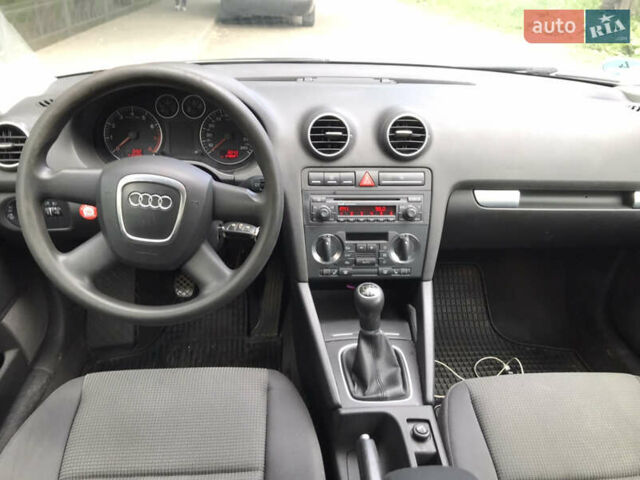 Сірий Ауді А3, об'ємом двигуна 1.6 л та пробігом 210 тис. км за 5999 $, фото 18 на Automoto.ua