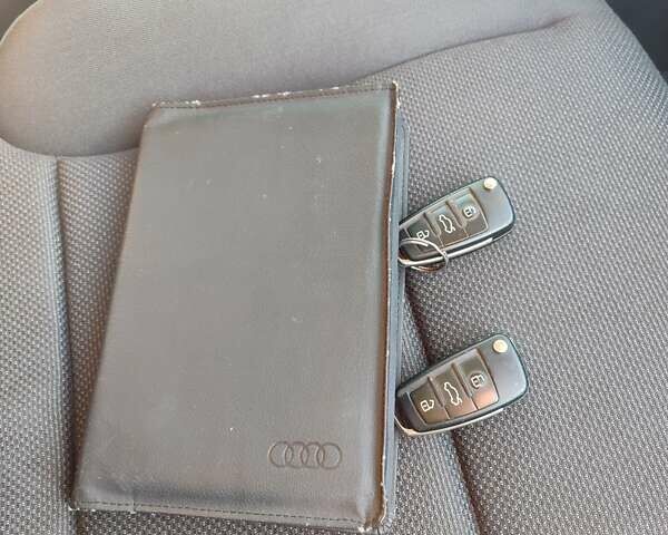 Серый Ауди А3, объемом двигателя 2 л и пробегом 330 тыс. км за 7900 $, фото 3 на Automoto.ua