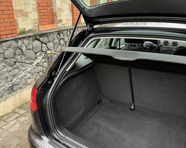 Серый Ауди А3, объемом двигателя 1.6 л и пробегом 232 тыс. км за 6850 $, фото 102 на Automoto.ua