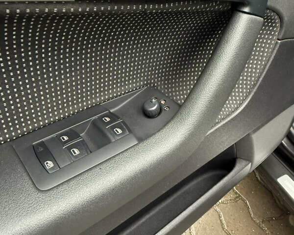 Сірий Ауді А3, об'ємом двигуна 1.6 л та пробігом 231 тис. км за 6950 $, фото 68 на Automoto.ua