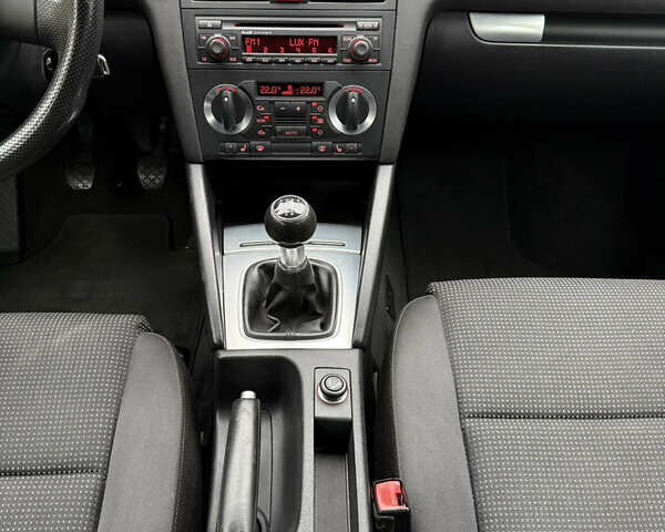 Серый Ауди А3, объемом двигателя 1.6 л и пробегом 232 тыс. км за 6850 $, фото 74 на Automoto.ua