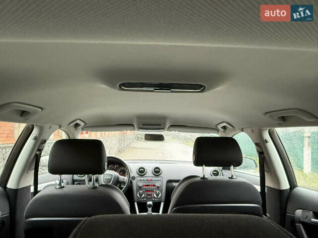 Сірий Ауді А3, об'ємом двигуна 1.6 л та пробігом 231 тис. км за 6950 $, фото 45 на Automoto.ua