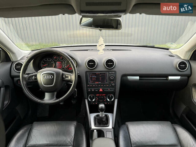 Сірий Ауді А3, об'ємом двигуна 1.6 л та пробігом 203 тис. км за 6890 $, фото 73 на Automoto.ua