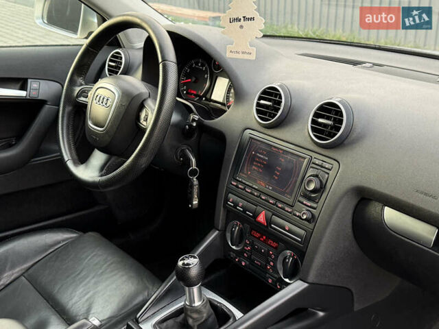 Сірий Ауді А3, об'ємом двигуна 1.6 л та пробігом 203 тис. км за 6890 $, фото 71 на Automoto.ua