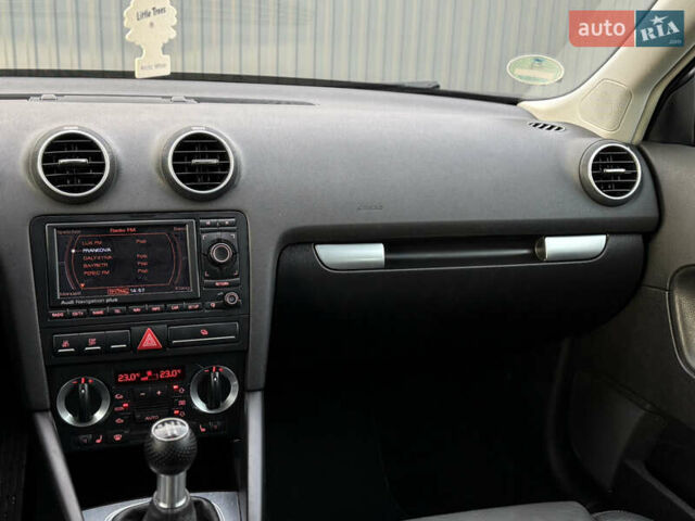 Сірий Ауді А3, об'ємом двигуна 1.6 л та пробігом 203 тис. км за 6890 $, фото 77 на Automoto.ua