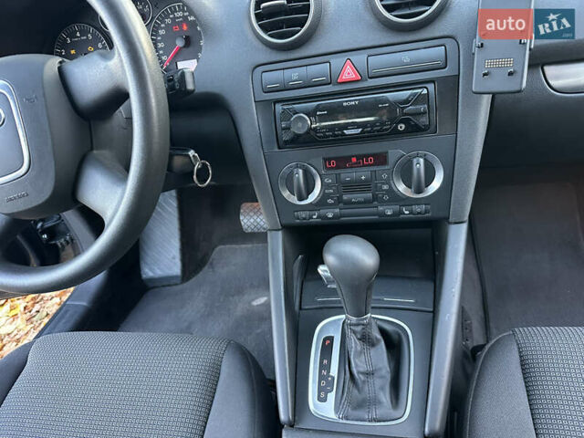 Серый Ауди А3, объемом двигателя 1.6 л и пробегом 203 тыс. км за 7300 $, фото 54 на Automoto.ua