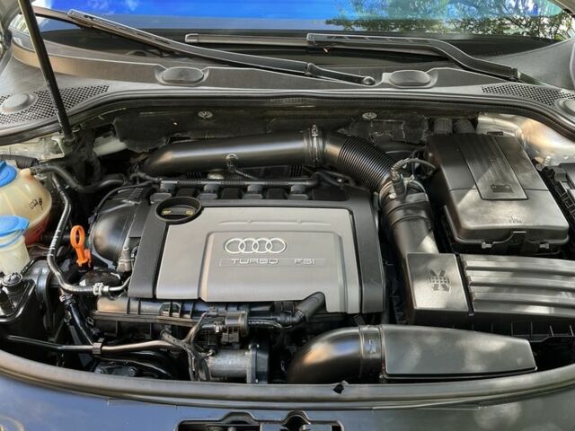 Серый Ауди А3, объемом двигателя 1.8 л и пробегом 220 тыс. км за 7800 $, фото 6 на Automoto.ua