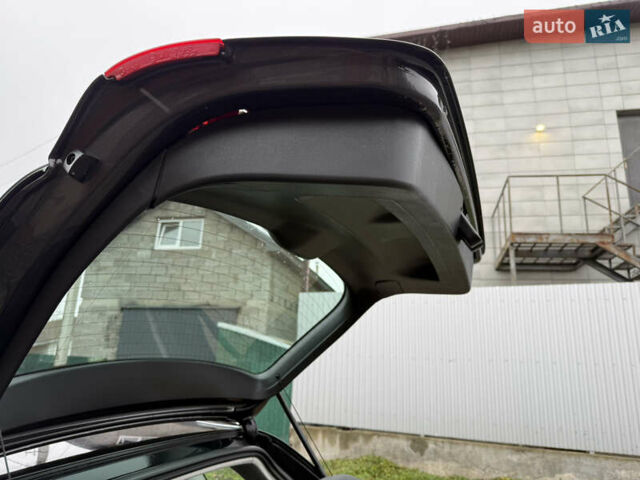 Серый Ауди А3, объемом двигателя 1.6 л и пробегом 232 тыс. км за 6850 $, фото 103 на Automoto.ua