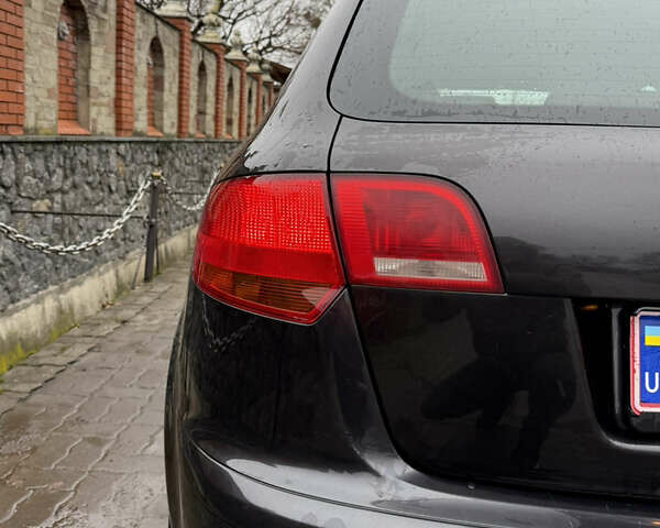 Серый Ауди А3, объемом двигателя 1.6 л и пробегом 232 тыс. км за 6850 $, фото 95 на Automoto.ua