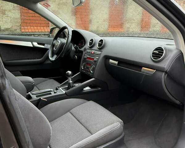 Серый Ауди А3, объемом двигателя 1.6 л и пробегом 232 тыс. км за 6850 $, фото 41 на Automoto.ua