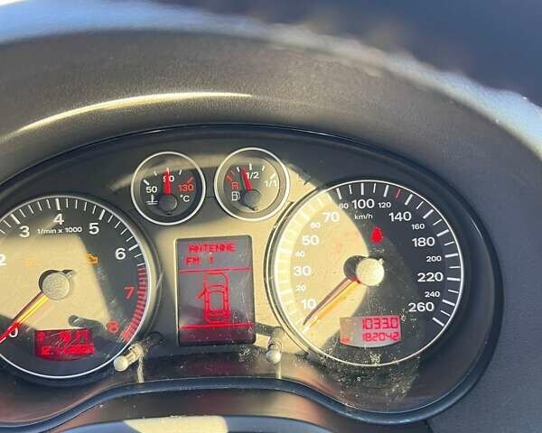 Серый Ауди А3, объемом двигателя 1.6 л и пробегом 185 тыс. км за 6000 $, фото 4 на Automoto.ua