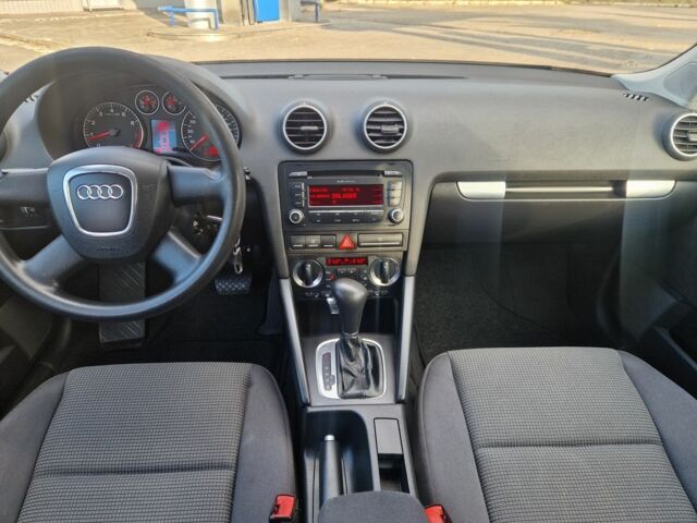 Сірий Ауді А3, об'ємом двигуна 1.6 л та пробігом 167 тис. км за 8400 $, фото 17 на Automoto.ua