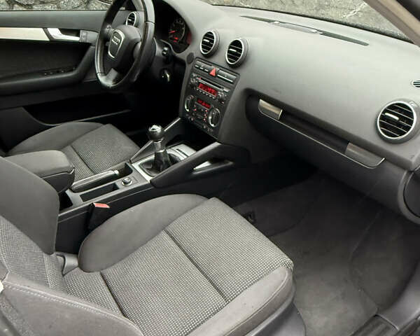 Сірий Ауді А3, об'ємом двигуна 1.6 л та пробігом 231 тис. км за 6950 $, фото 44 на Automoto.ua