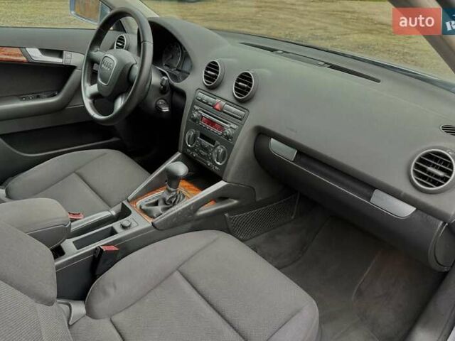 Серый Ауди А3, объемом двигателя 1.6 л и пробегом 168 тыс. км за 8500 $, фото 19 на Automoto.ua