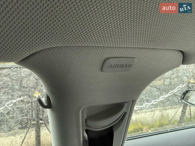 Сірий Ауді А3, об'ємом двигуна 1.6 л та пробігом 231 тис. км за 6950 $, фото 107 на Automoto.ua