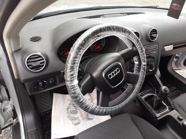 Серый Ауди А3, объемом двигателя 2 л и пробегом 106 тыс. км за 6900 $, фото 4 на Automoto.ua