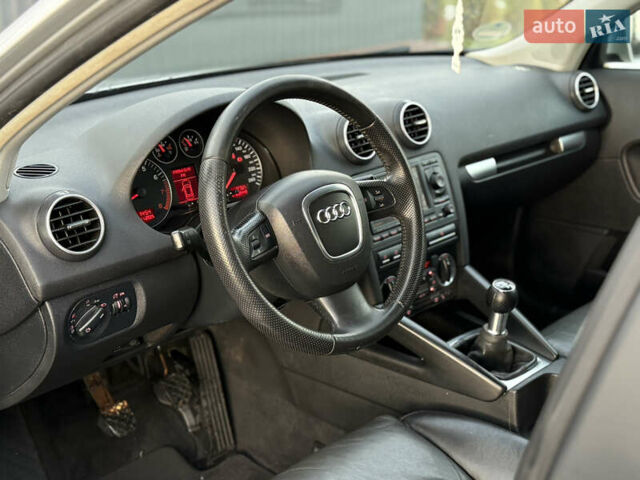 Сірий Ауді А3, об'ємом двигуна 1.6 л та пробігом 203 тис. км за 6890 $, фото 57 на Automoto.ua