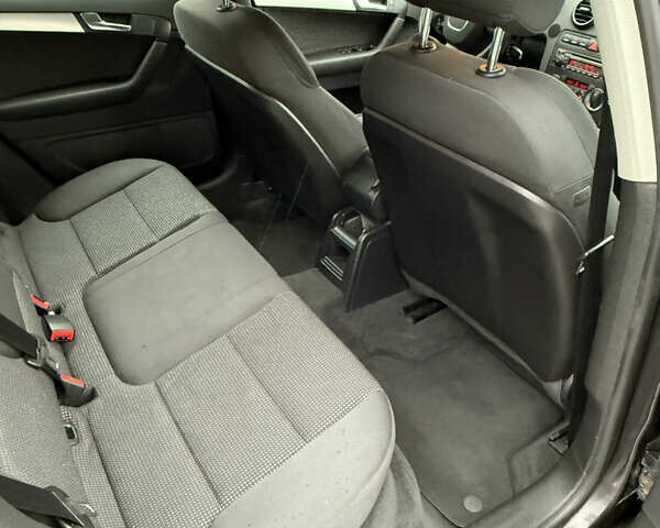 Сірий Ауді А3, об'ємом двигуна 1.6 л та пробігом 231 тис. км за 6950 $, фото 48 на Automoto.ua