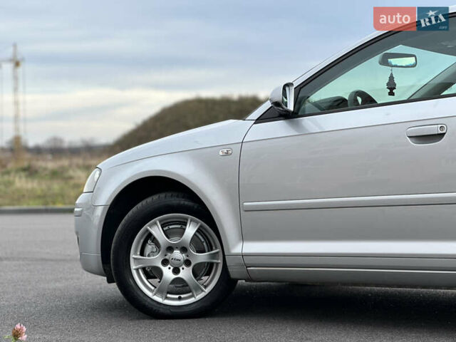 Ауді А3 2008 у Вінниці на Automoto.ua Сірий Ауді А3, об'ємом двигуна 1.6 л та пробігом 204 тис. км за 7999 $, фото 13 на Automoto.ua
