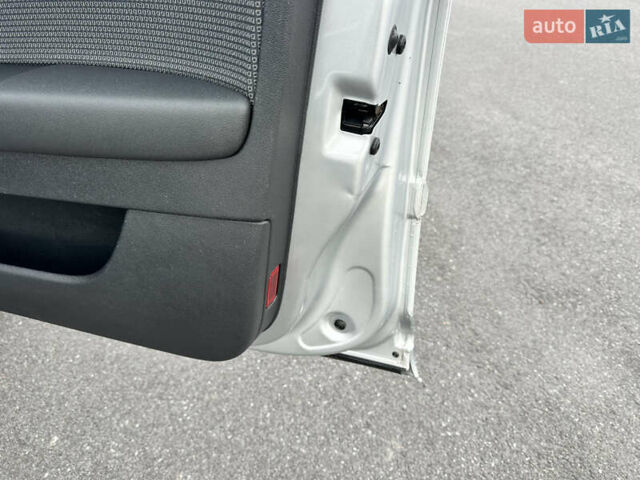 Ауді А3 2008 у Вінниці на Automoto.ua Сірий Ауді А3, об'ємом двигуна 1.6 л та пробігом 204 тис. км за 7999 $, фото 69 на Automoto.ua