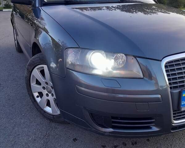 Сірий Ауді А3, об'ємом двигуна 1.8 л та пробігом 231 тис. км за 6299 $, фото 5 на Automoto.ua