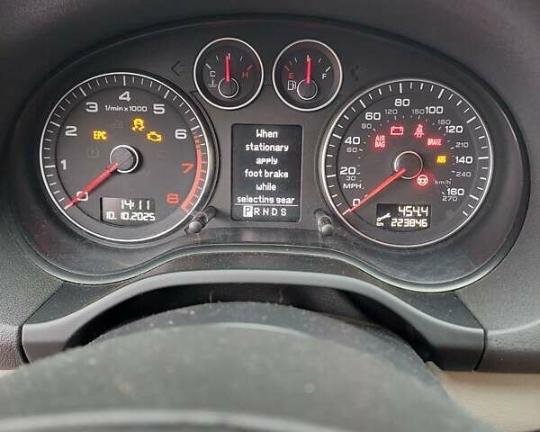 Сірий Ауді А3, об'ємом двигуна 1.98 л та пробігом 224 тис. км за 8500 $, фото 18 на Automoto.ua
