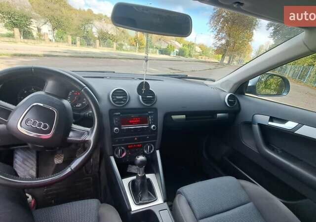 Ауді А3 2008 у Самборе на Automoto.ua Сірий Ауді А3, об'ємом двигуна 1.97 л та пробігом 252 тис. км за 7000 $, фото 5 на Automoto.ua