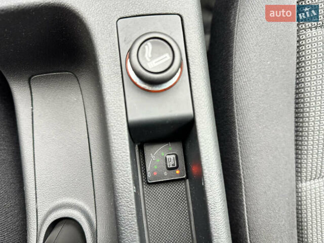 Ауді А3 2008 у Вінниці на Automoto.ua Сірий Ауді А3, об'ємом двигуна 1.6 л та пробігом 204 тис. км за 7999 $, фото 47 на Automoto.ua