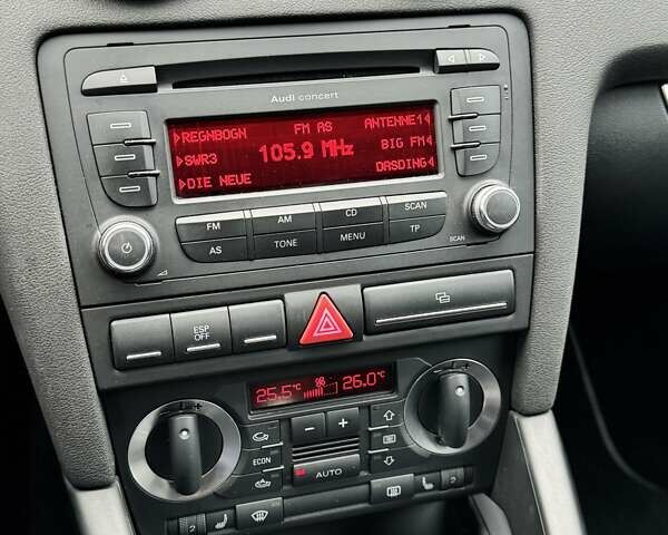 Серый Ауди А3, объемом двигателя 1.6 л и пробегом 240 тыс. км за 7999 $, фото 48 на Automoto.ua