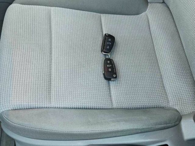 Сірий Ауді А3, об'ємом двигуна 1.8 л та пробігом 269 тис. км за 7200 $, фото 20 на Automoto.ua