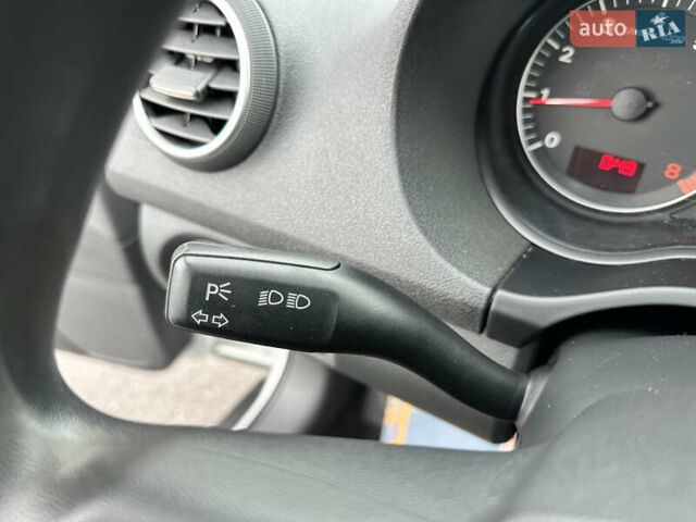 Ауді А3 2008 у Вінниці на Automoto.ua Сірий Ауді А3, об'ємом двигуна 1.6 л та пробігом 204 тис. км за 7999 $, фото 40 на Automoto.ua