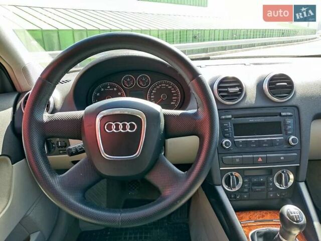 Сірий Ауді А3, об'ємом двигуна 1.8 л та пробігом 192 тис. км за 7990 $, фото 13 на Automoto.ua