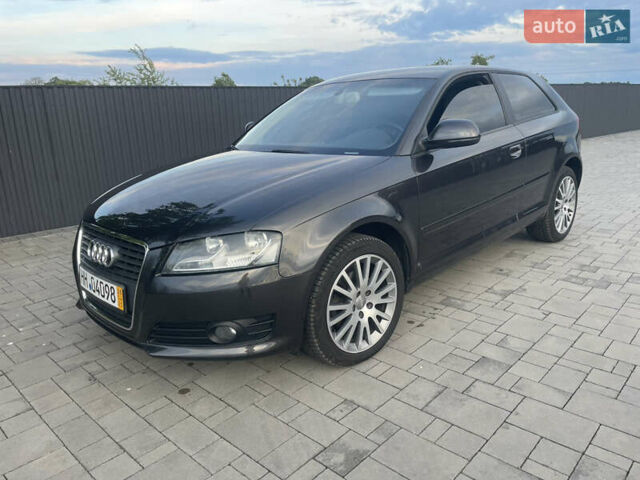 Серый Ауди А3, объемом двигателя 1.8 л и пробегом 185 тыс. км за 7850 $, фото 1 на Automoto.ua