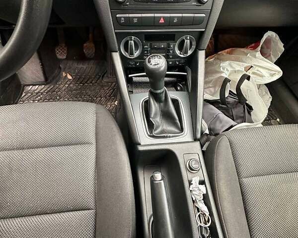 Ауді А3 2009 у Звенигородка на Automoto.ua Сірий Ауді А3, об'ємом двигуна 1.6 л та пробігом 218 тис. км за 7500 $, фото 4 на Automoto.ua