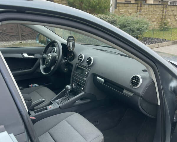 Серый Ауди А3, объемом двигателя 1.39 л и пробегом 198 тыс. км за 8450 $, фото 10 на Automoto.ua