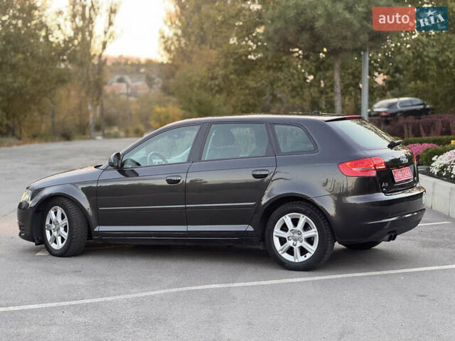 Серый Ауди А3, объемом двигателя 1.98 л и пробегом 220 тыс. км за 8999 $, фото 11 на Automoto.ua