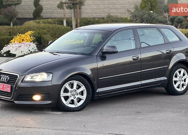 Серый Ауди А3, объемом двигателя 1.98 л и пробегом 220 тыс. км за 8999 $, фото 4 на Automoto.ua