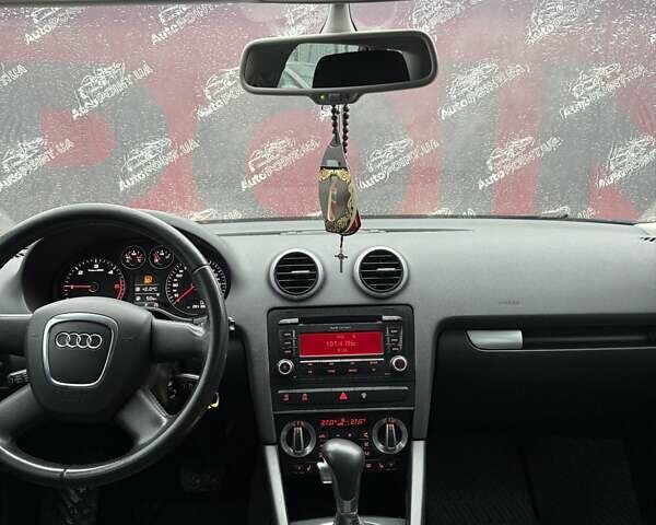 Сірий Ауді А3, об'ємом двигуна 1.6 л та пробігом 284 тис. км за 8700 $, фото 23 на Automoto.ua