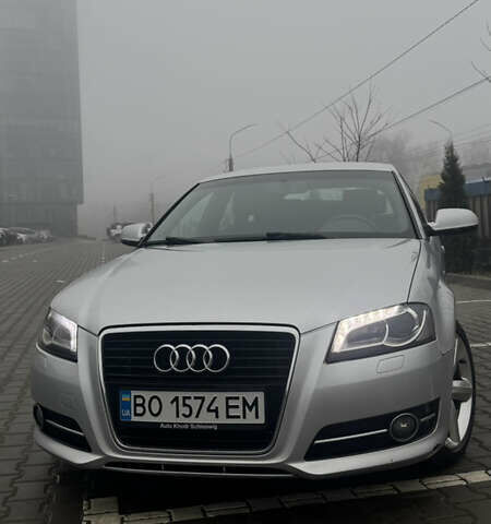 Серый Ауди А3, объемом двигателя 1.97 л и пробегом 248 тыс. км за 9000 $, фото 1 на Automoto.ua